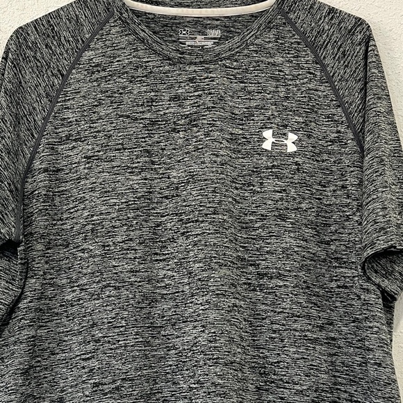 Under Armour Mens Grey Loose Heat Gear Top Size Large - Picture 2 of 5